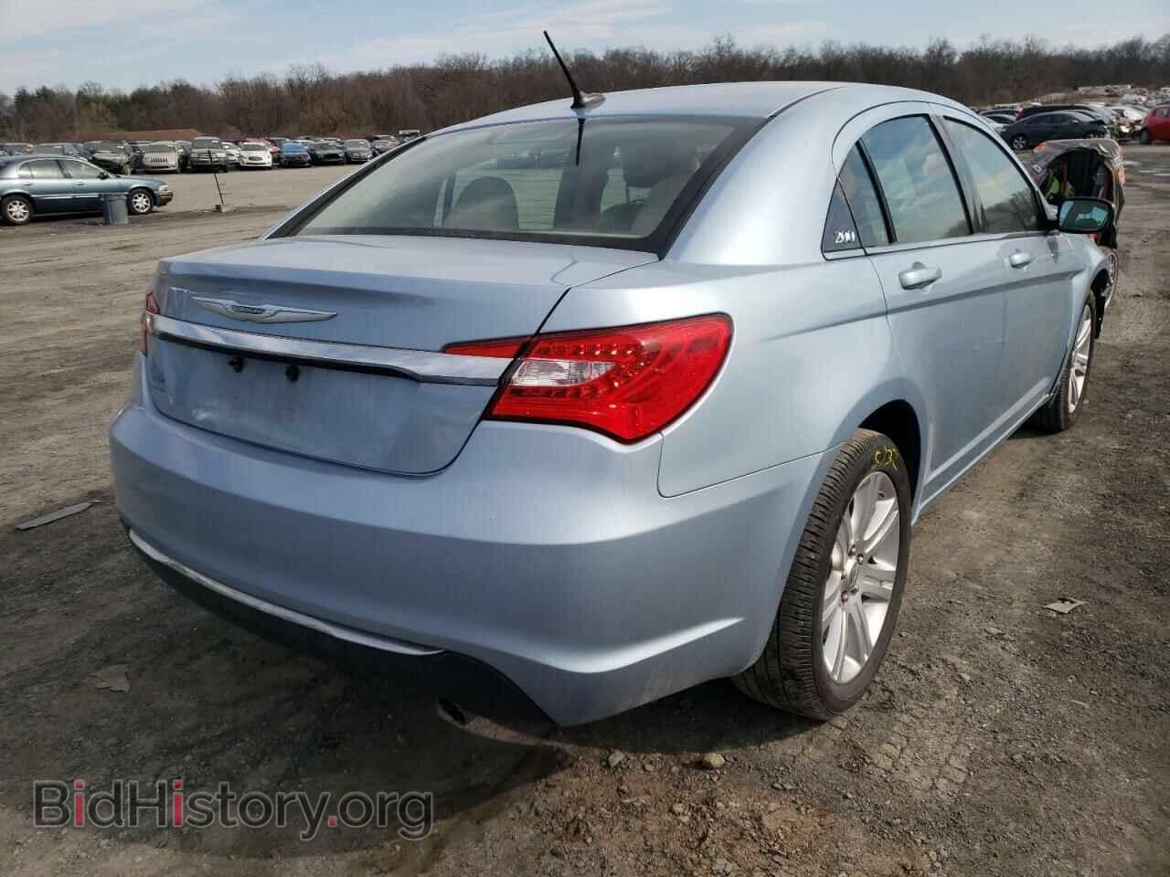 2012 CHRYSLER 200 - VIN: 1C3CCBBG2CN173993 - Фото 4