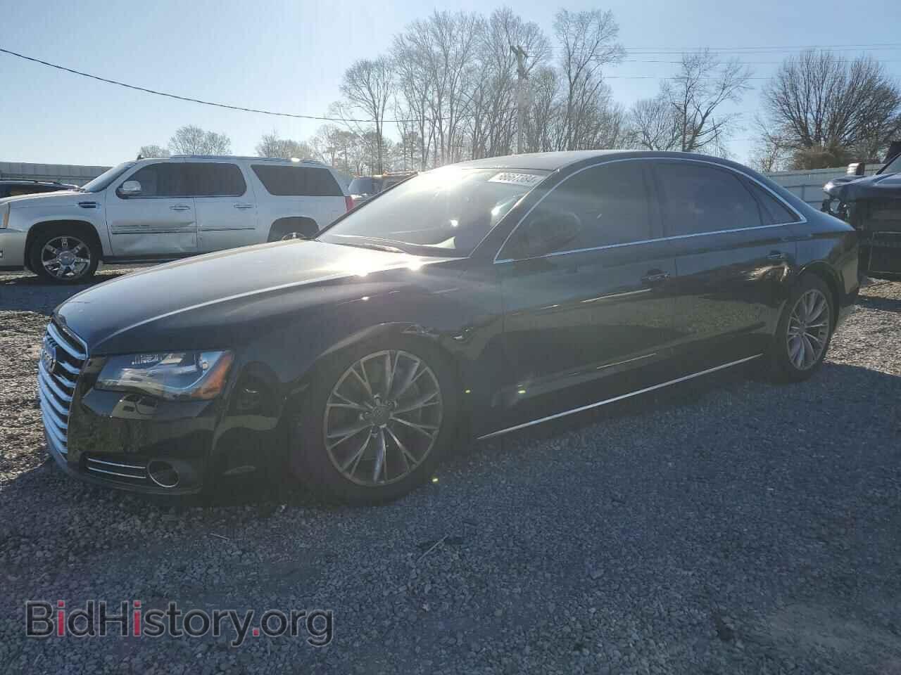 Photo WAURVAFD5CN012335 - AUDI A8 2012