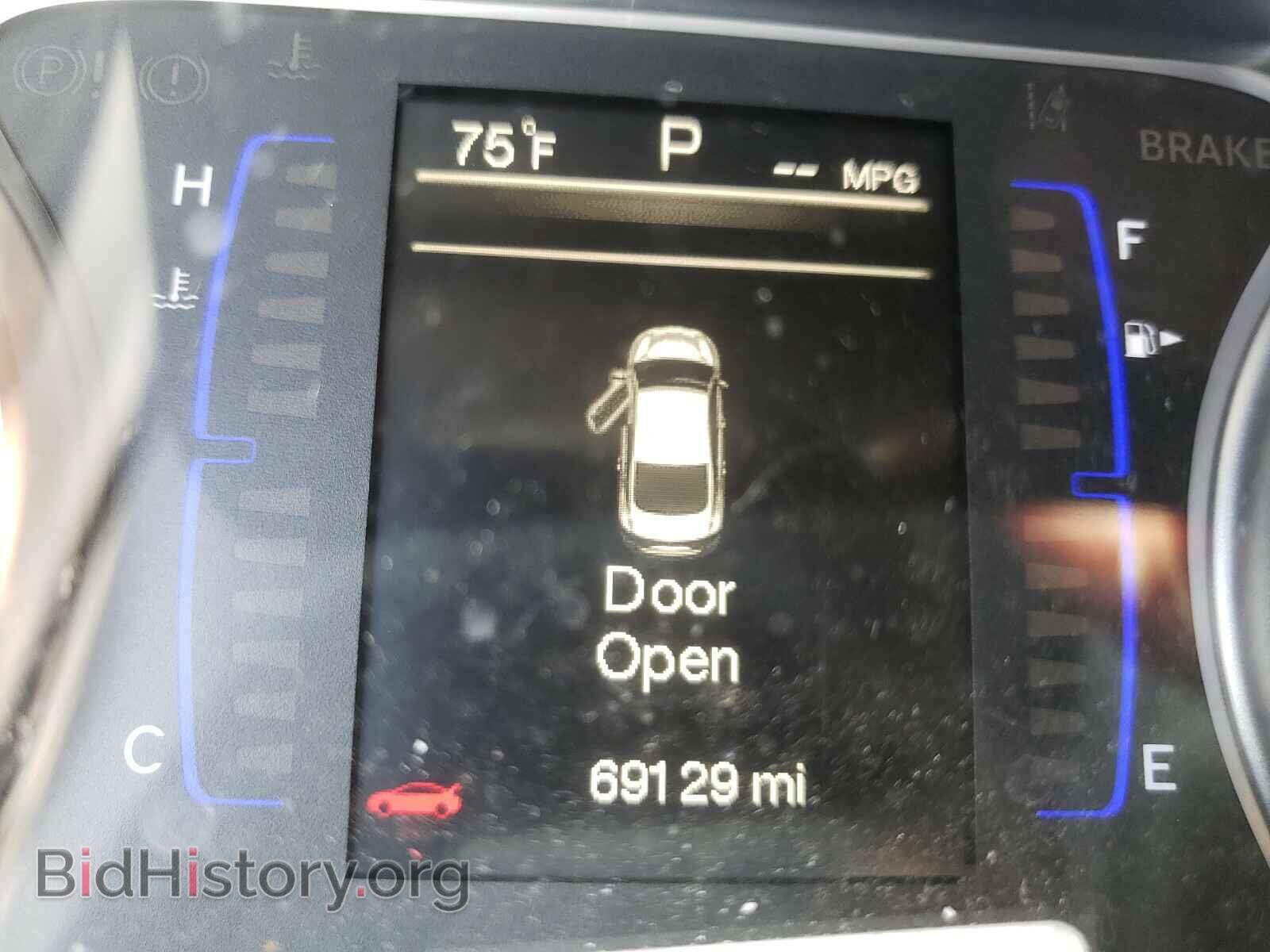 2015 CHRYSLER 200 - VIN: 1C3CCCBB5FN671359 - Photo 8