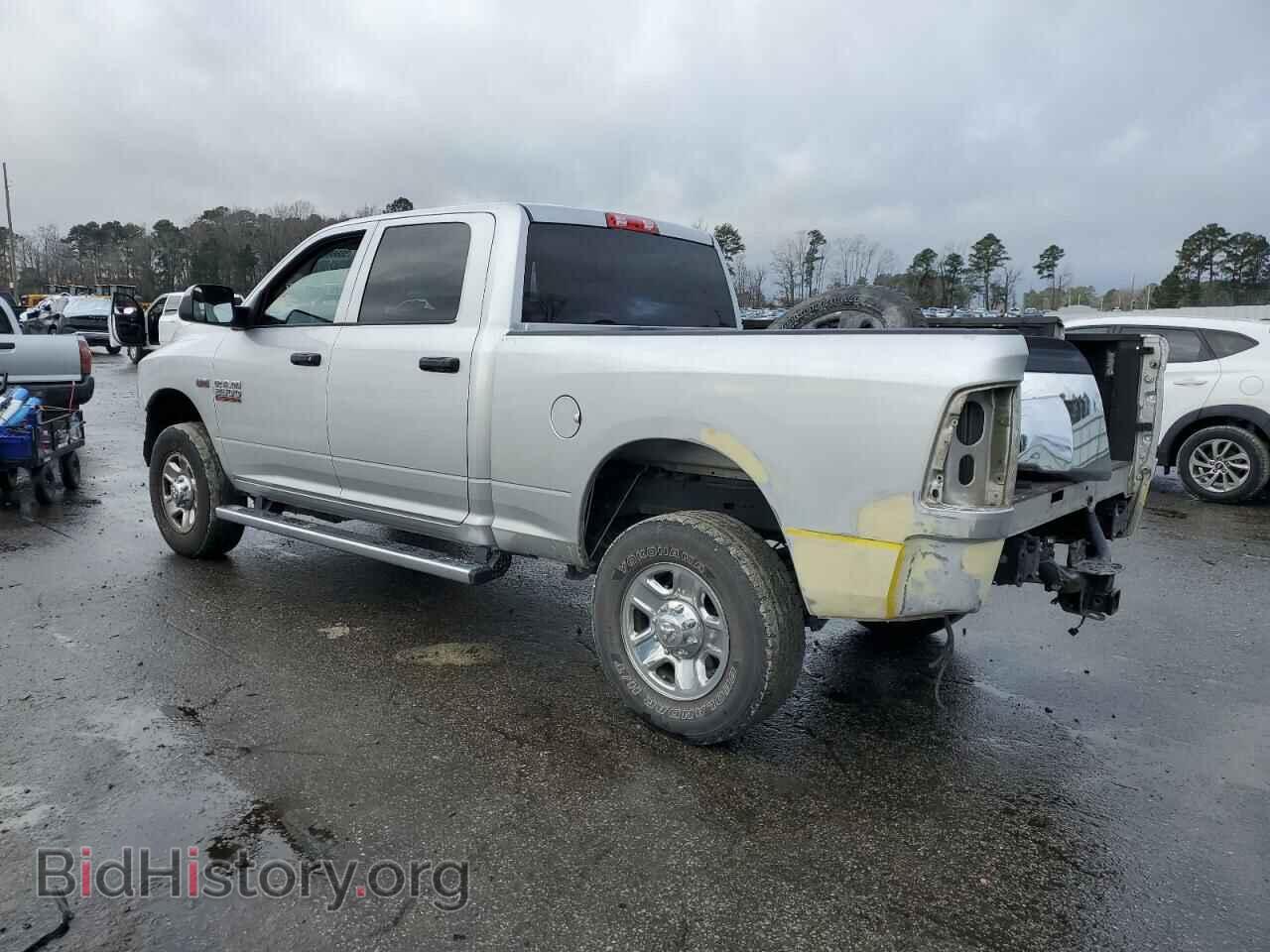 2018 RAM All Models - VIN: 3C6UR5CJ9JG336551 - Photo 2