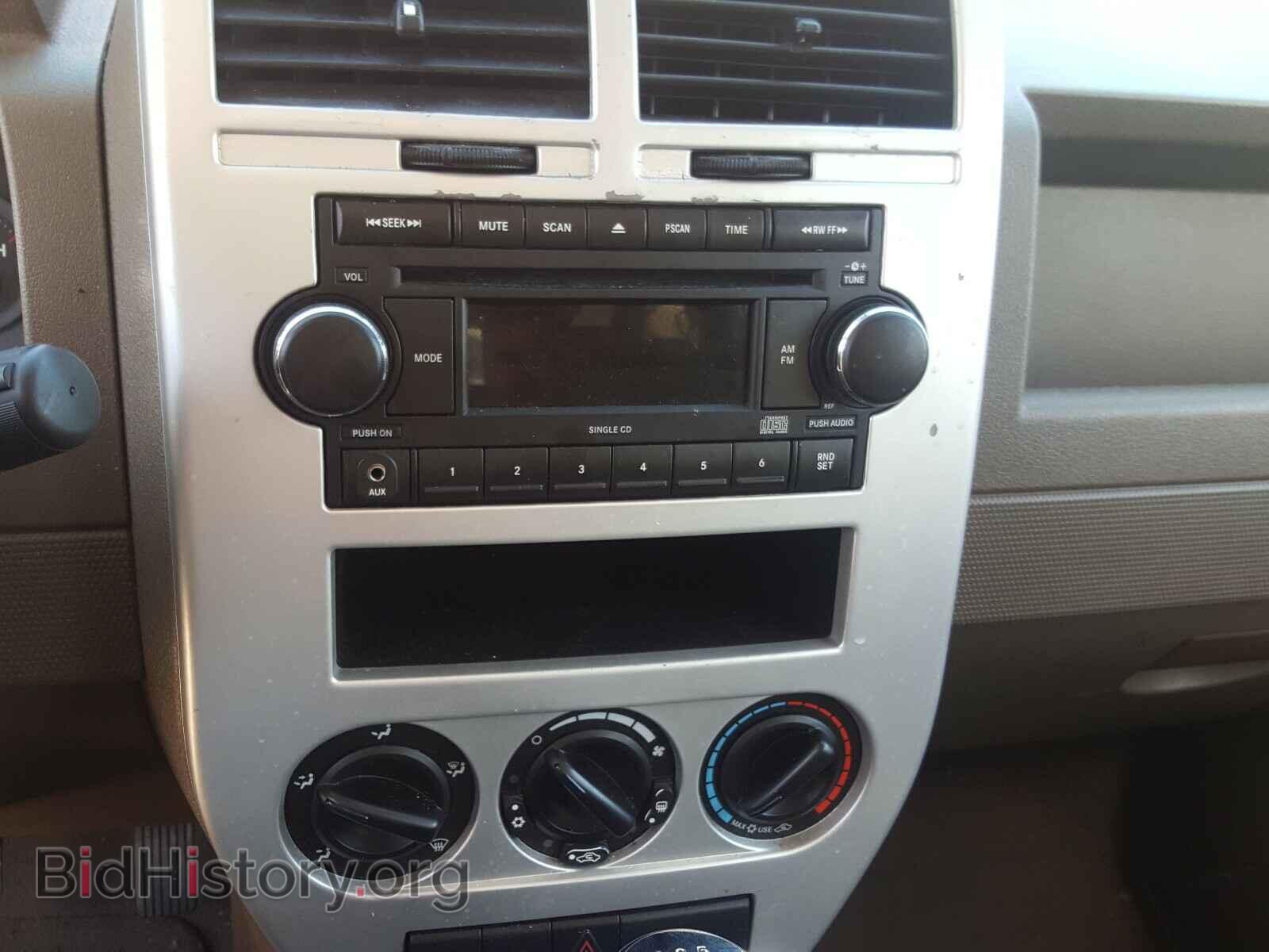 2008 JEEP COMPASS - VIN: 1J8FT47WX8D572872 - Фото 9