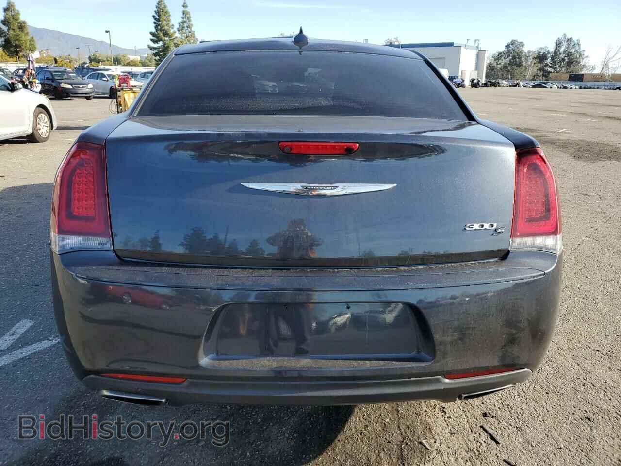 2019 CHRYSLER 300 - VIN: 2C3CCABG0KH515281 - Фото 6