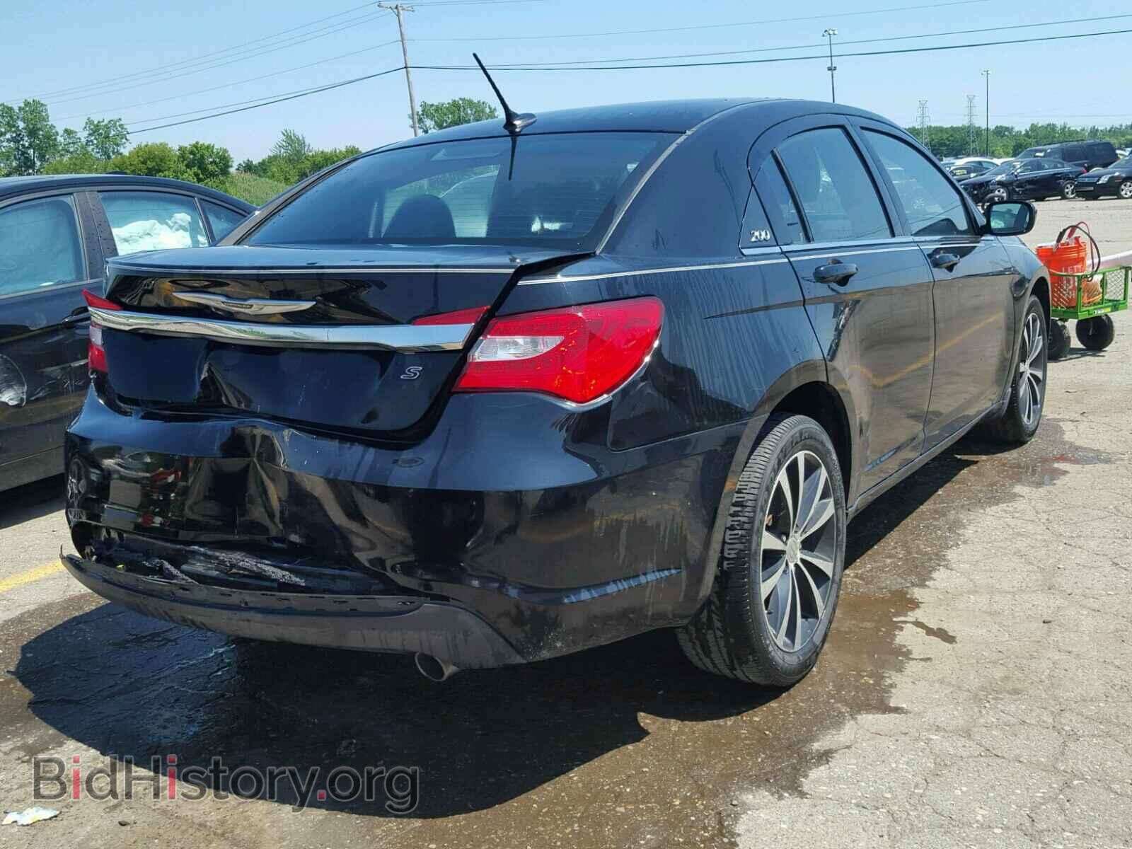 2011 CHRYSLER 200 - VIN: 1C3BC8FGXBN614390 - Фото 4