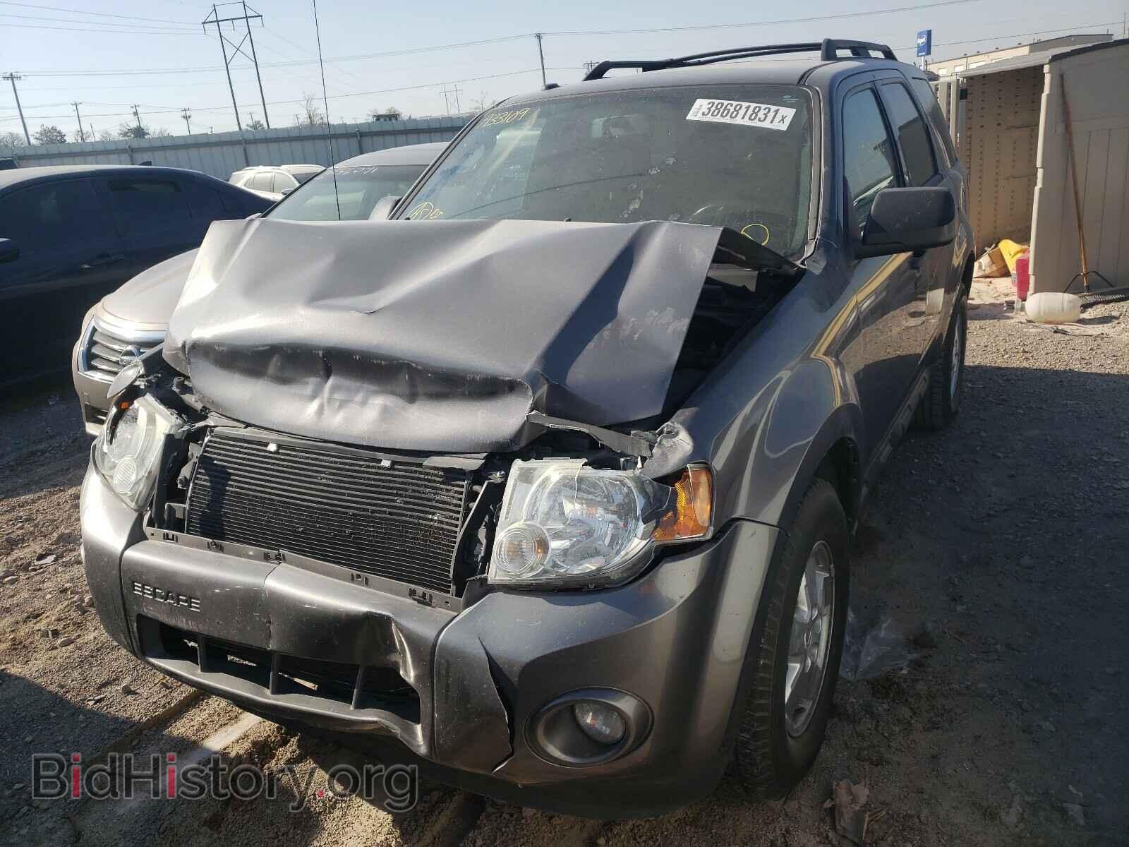 2011 FORD ESCAPE - VIN: 1FMCU0DG4BKA33109 - Фото 2