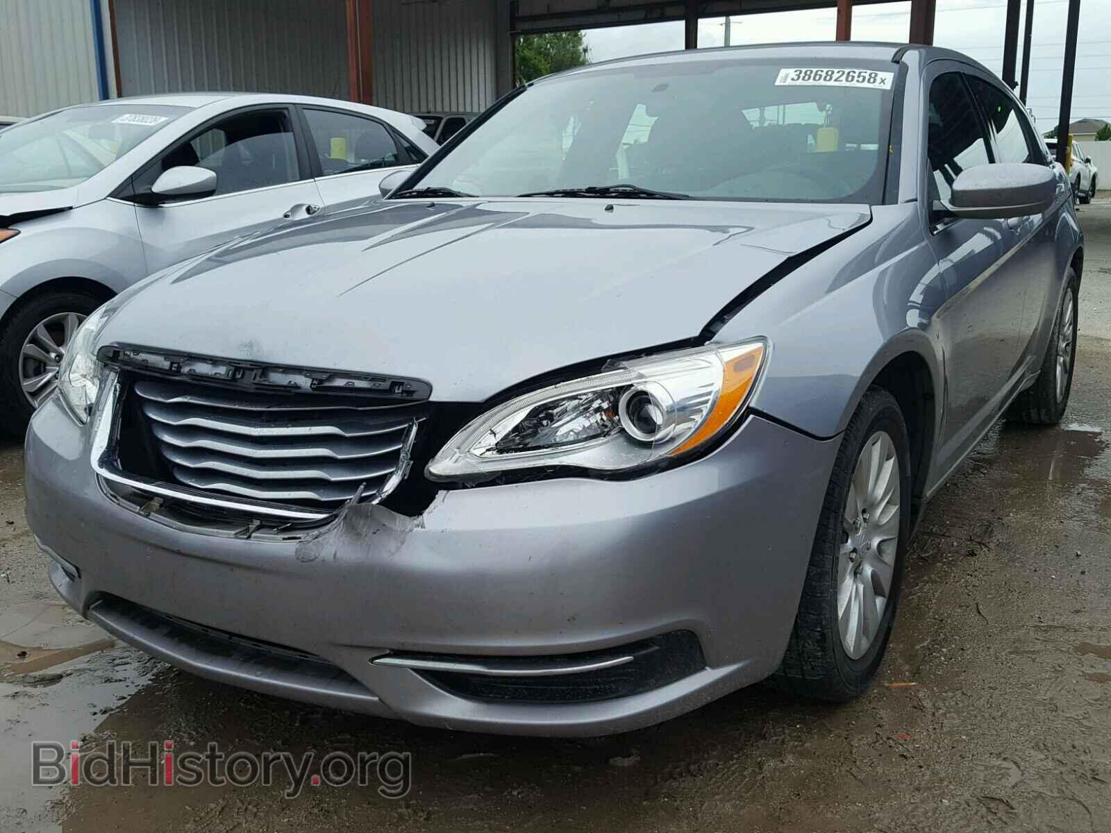 2014 CHRYSLER 200 - VIN: 1C3CCBAB2EN212493 - Фото 2