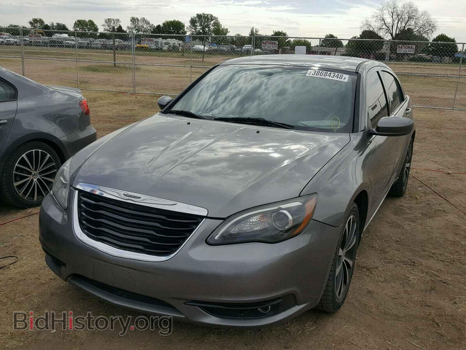 2012 CHRYSLER 200 - VIN: 1C3CCBHG2CN162421 - Photo 2