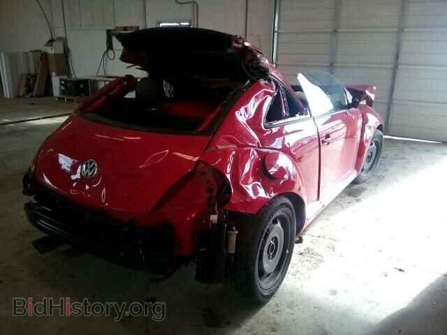 2013 VOLKSWAGEN BEETLE - VIN: 3VWJP7AT9DM605538 - Фото 4