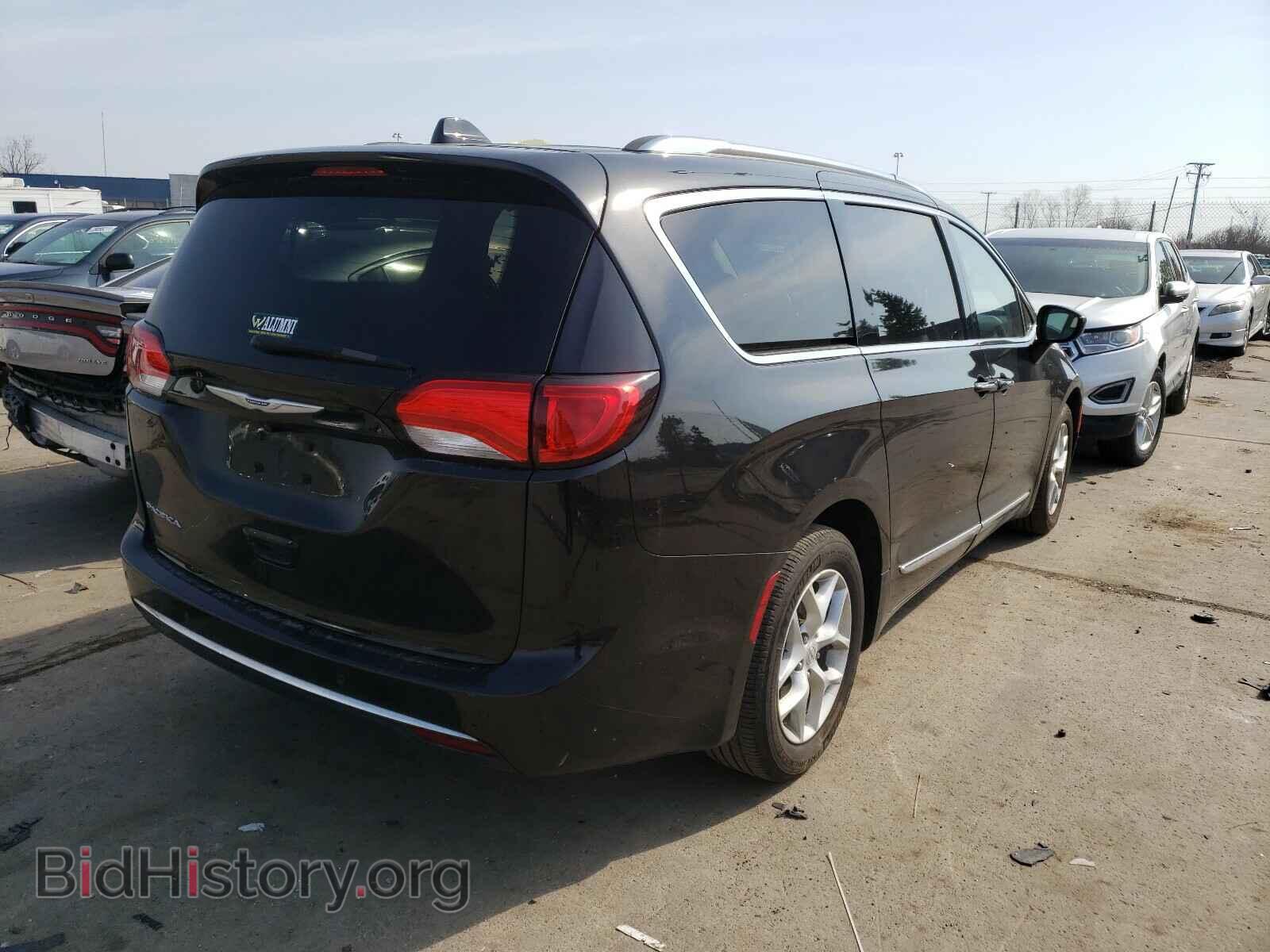 2017 CHRYSLER PACIFICA - VIN: 2C4RC1EG6HR827013 - Photo 4