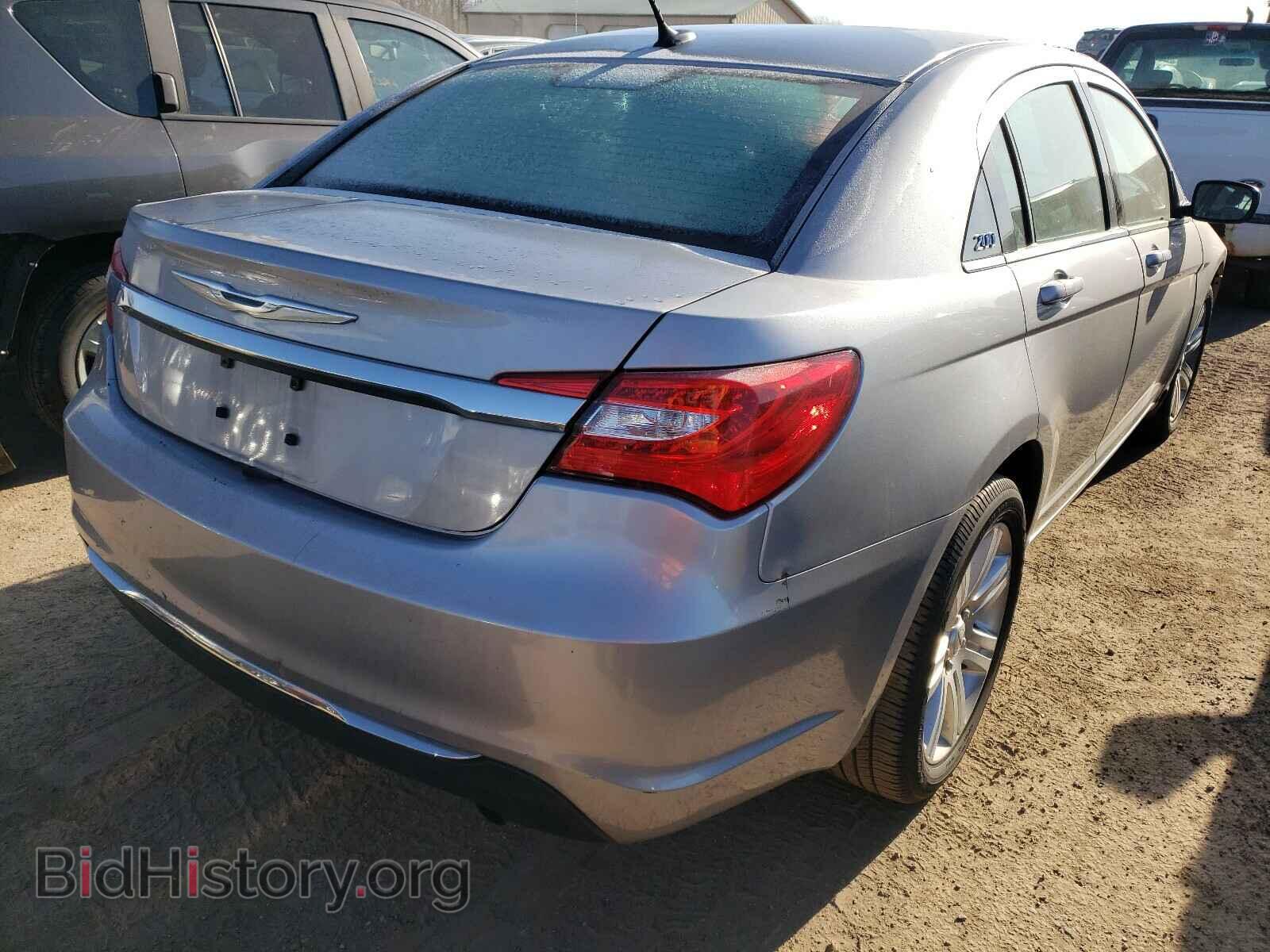 2013 CHRYSLER 200 - VIN: 1C3CCBBB5DN571060 - Фото 4