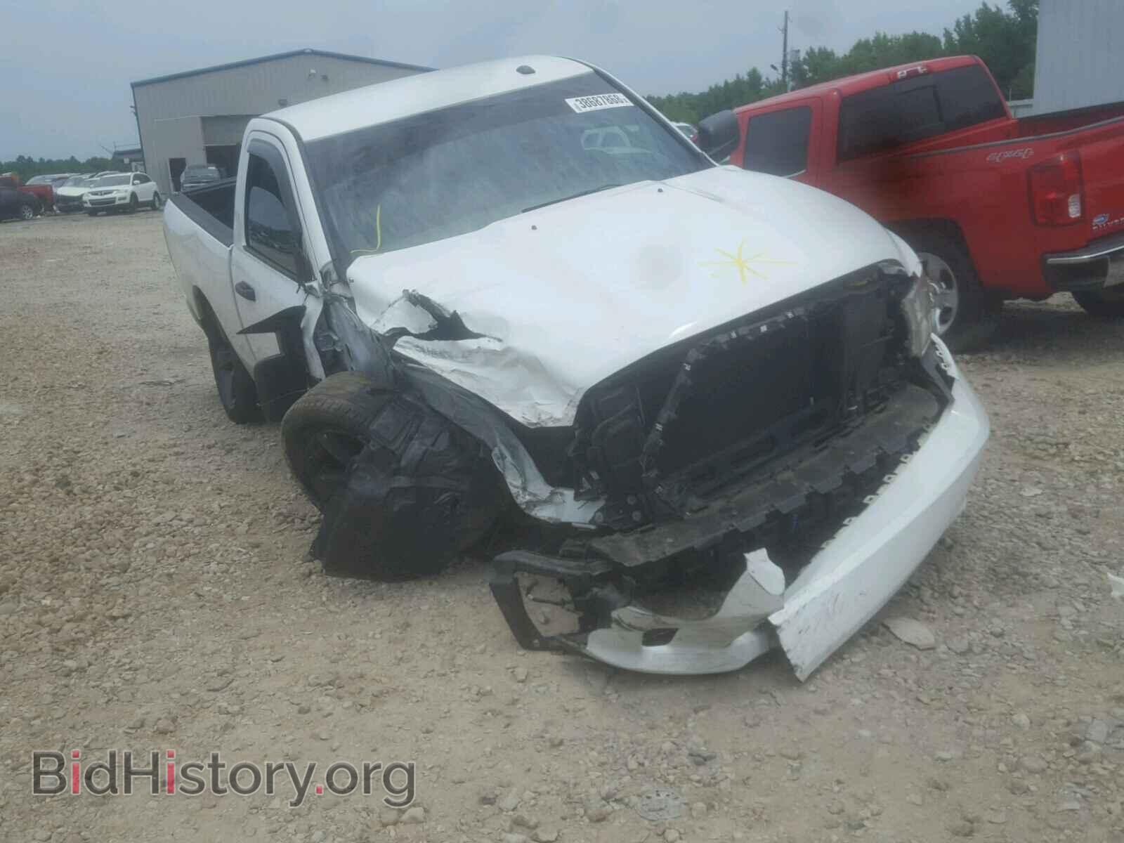 Photo  - DODGE RAM 2013