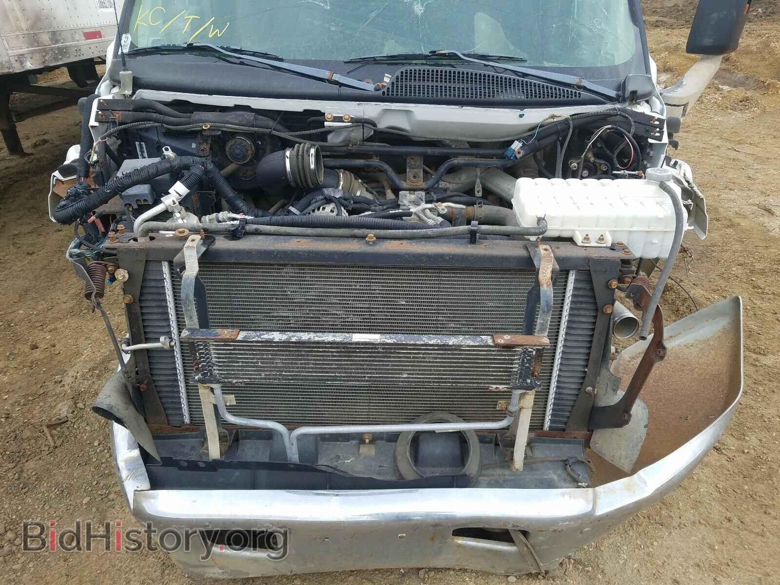 2003 GMC C/K/R5500 - VIN: 1GDE5E1143F516595 - Photo 7