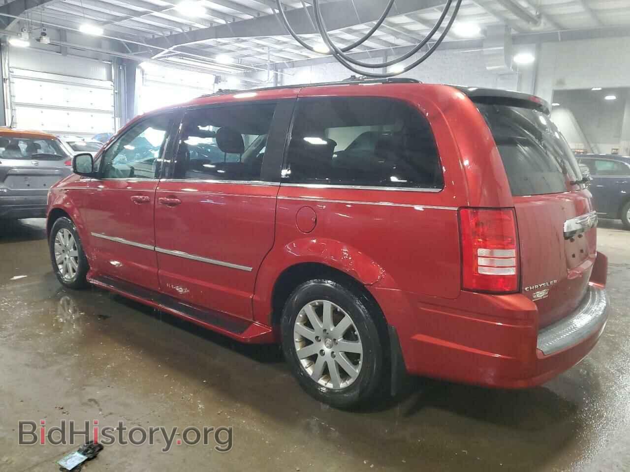 2009 CHRYSLER MINIVAN - VIN: 2A8HR54159R614000 - Фото 2