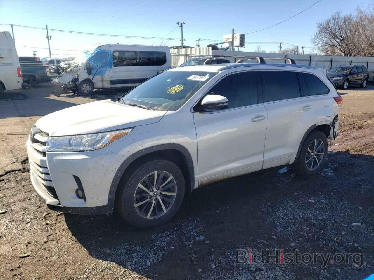 Фотография 5TDJZRFH4JS529798 - TOYOTA HIGHLANDER 2018