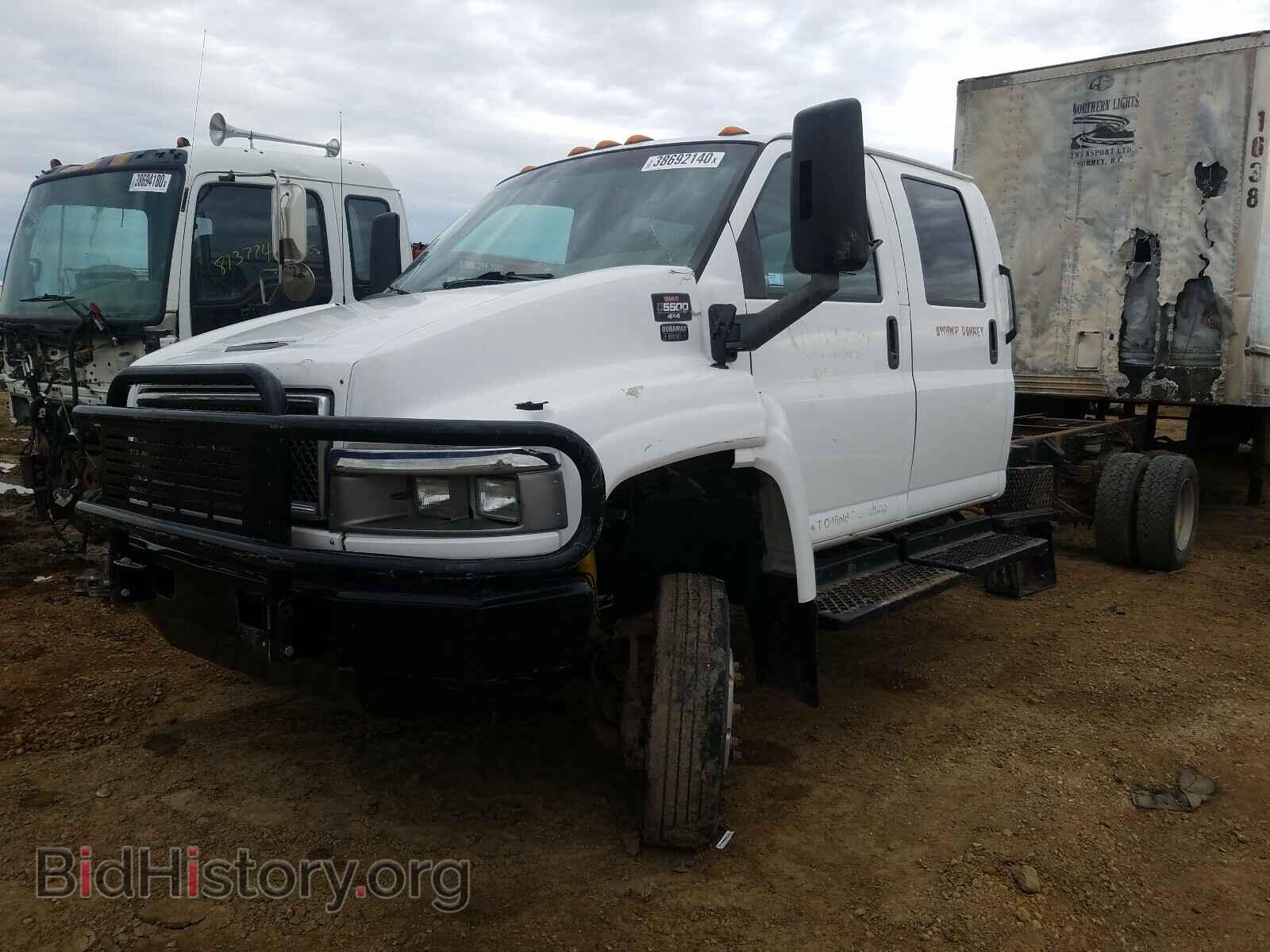 2006 GMC C/K/R5500 - VIN: 1GDE5E3246F405085 - Фото 2