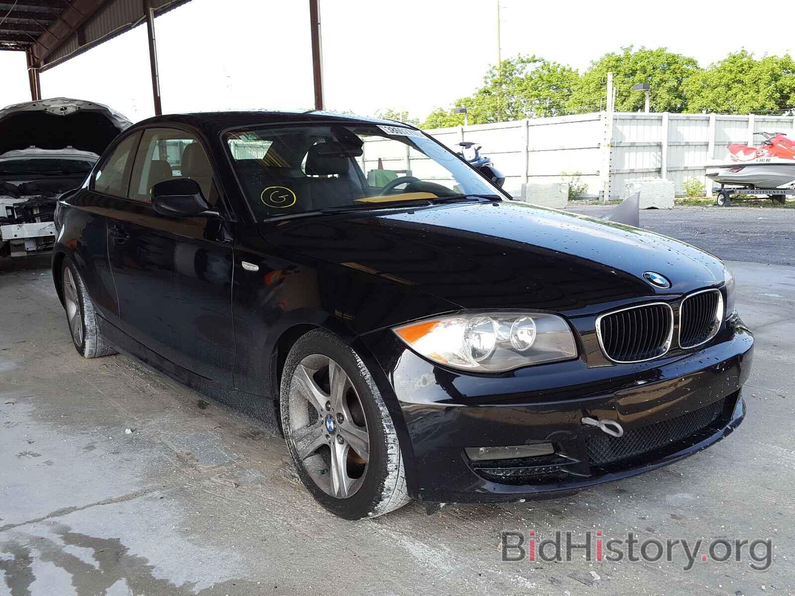 Photo WBAUP7C59BVM54618 - BMW 1 SERIES 2011