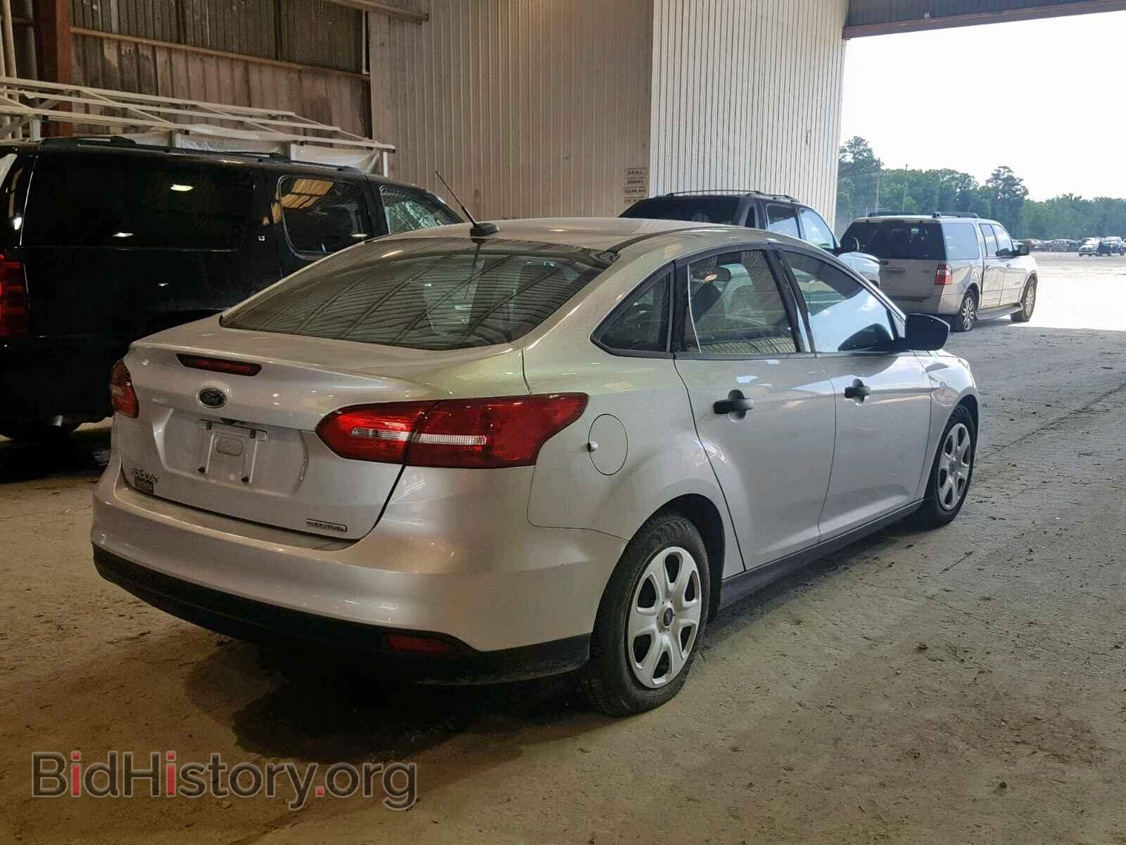 2016 FORD FOCUS - VIN: 1FADP3E24GL381875 - Photo 4