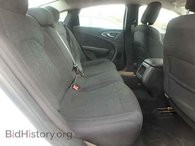 2016 CHRYSLER 200 - VIN: 1C3CCCAB8GN117719 - Фото 6