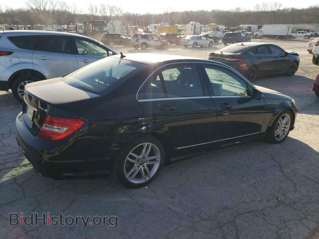 2012 MERCEDES-BENZ C-CLASS - VIN: WDDGF8BB0CR208475 - Фото 3