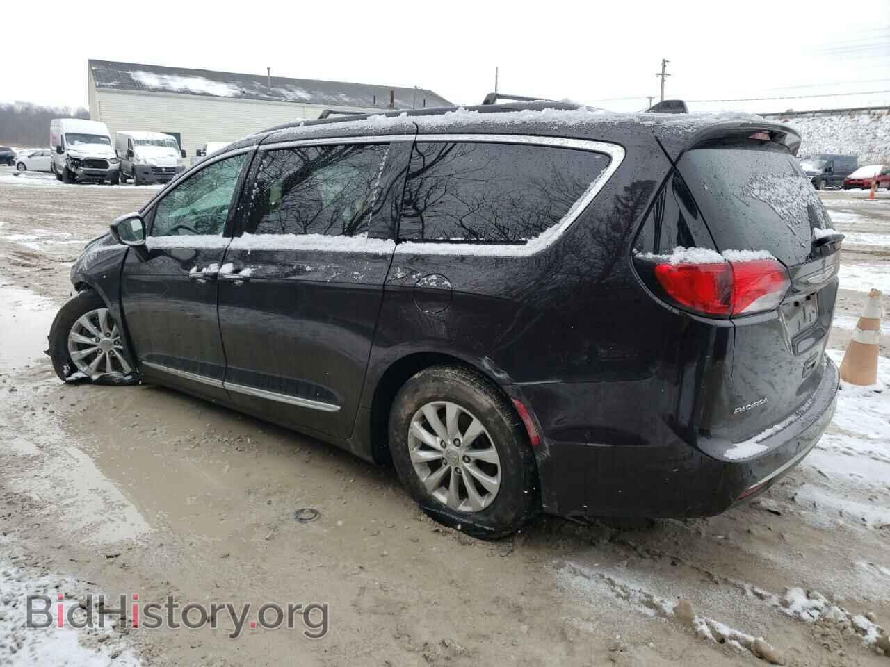 2017 CHRYSLER PACIFICA - VIN: 2C4RC1BG2HR762472 - Photo 2