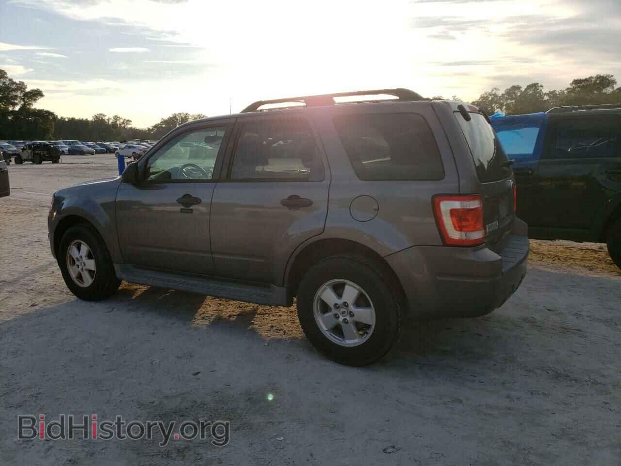 2011 FORD ESCAPE - VIN: 1FMCU9DG1BKB58895 - Фото 2