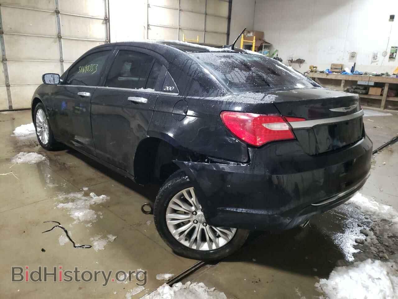 2013 CHRYSLER 200 - VIN: 1C3CCBCG7DN771979 - Фото 2