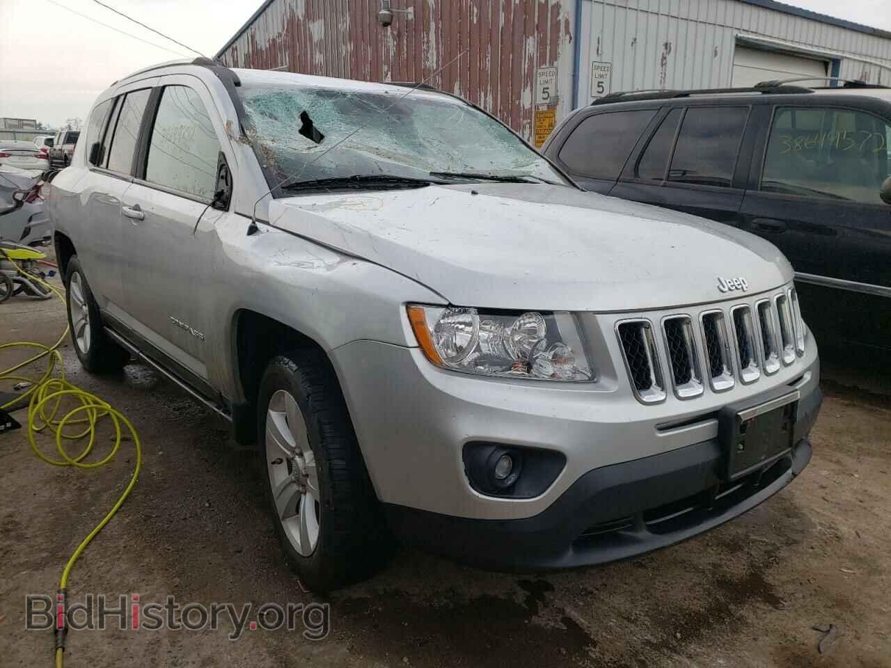 Photo 1J4NT1FA5BD190323 - JEEP COMPASS 2011