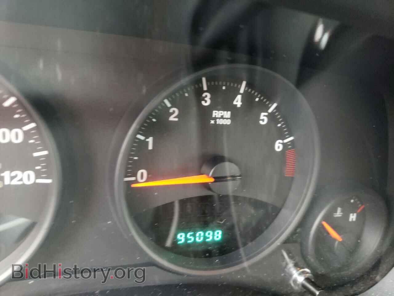 2011 JEEP COMPASS - VIN: 1J4NT1FA5BD190323 - Photo 8