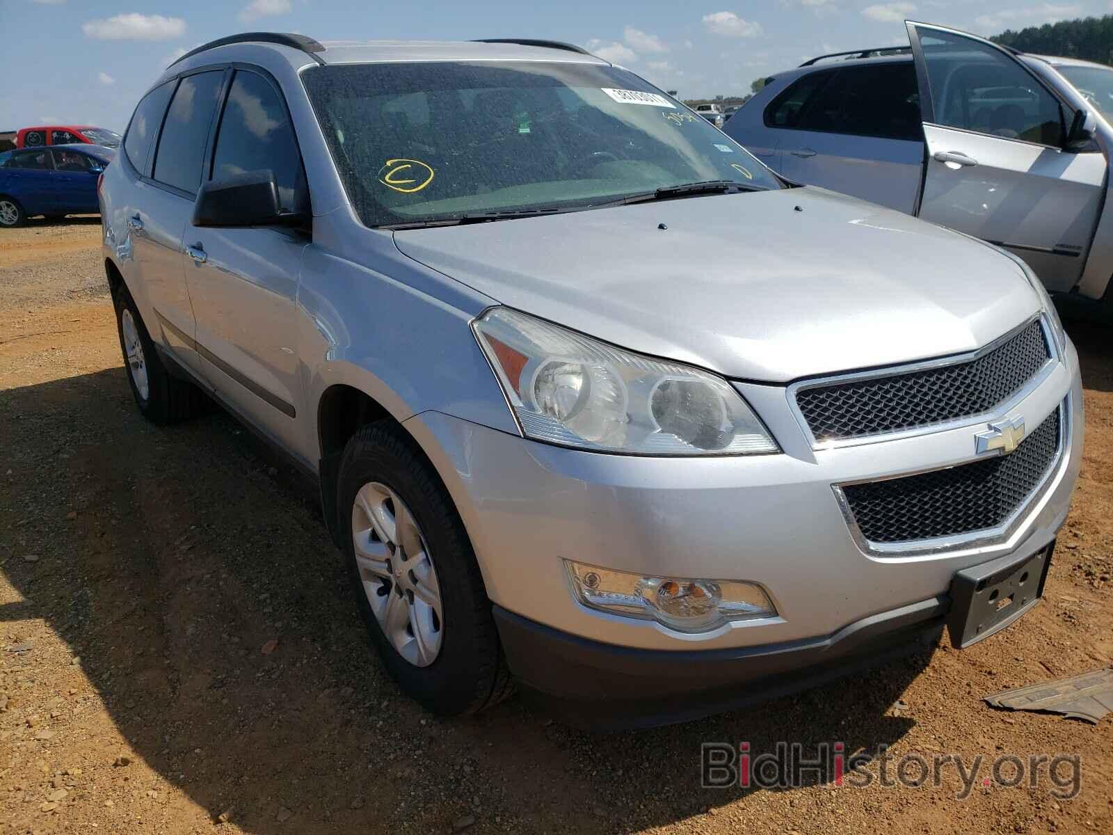 Photo 1GNKRFED7CJ145054 - CHEVROLET TRAVERSE 2012