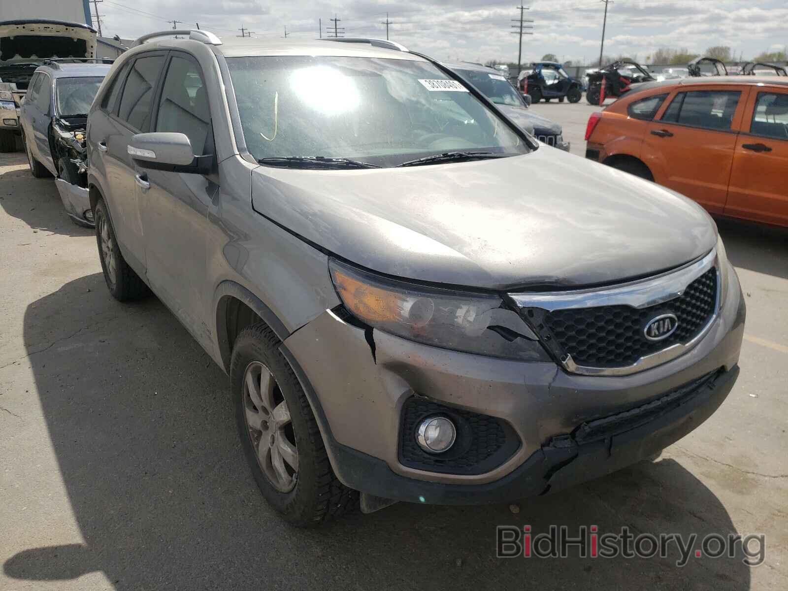 Photo 5XYKTCA18BG028909 - KIA SORENTO 2011