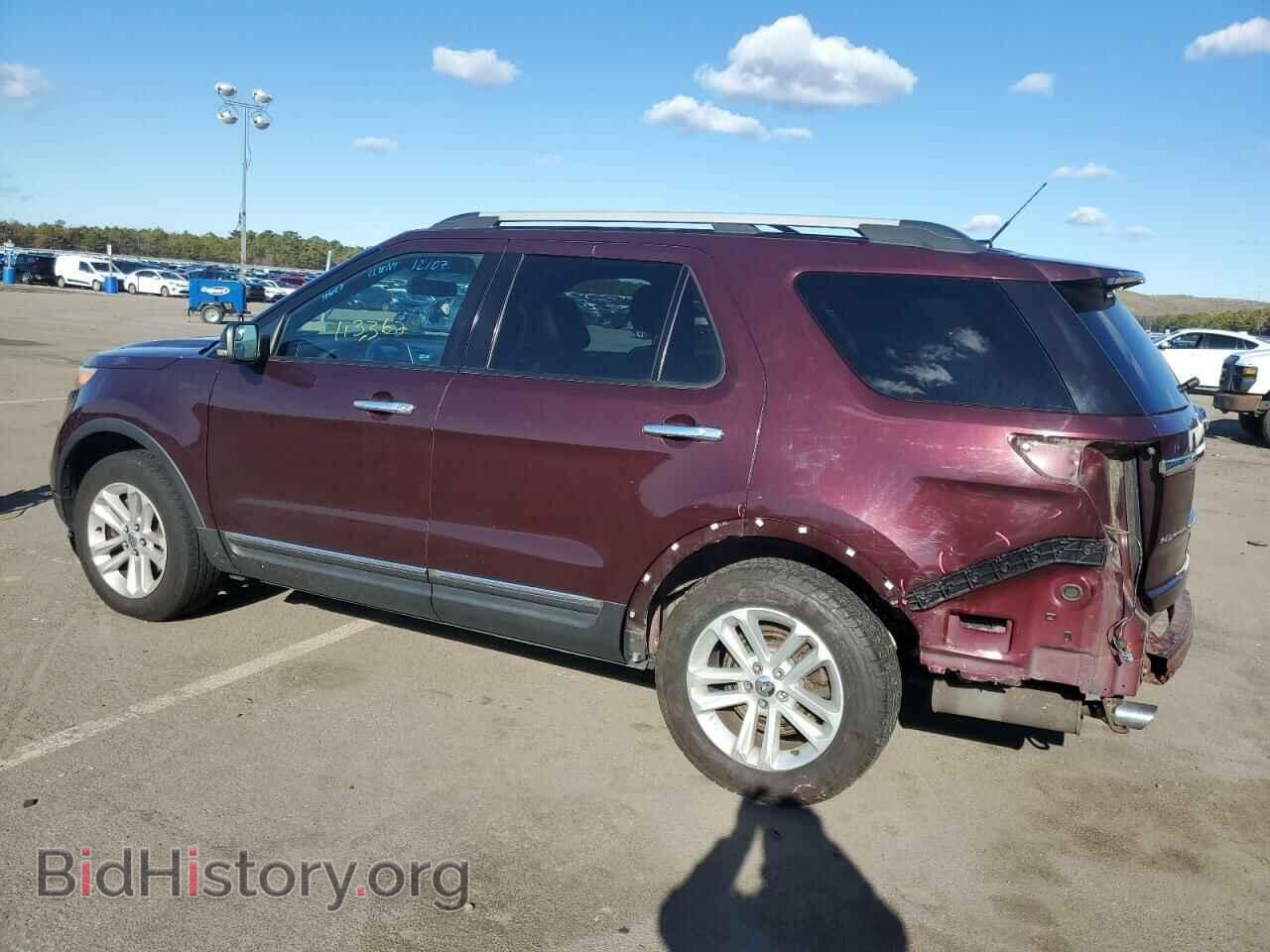2011 FORD EXPLORER - VIN: 1FMHK8D82BGA77972 - Photo 2