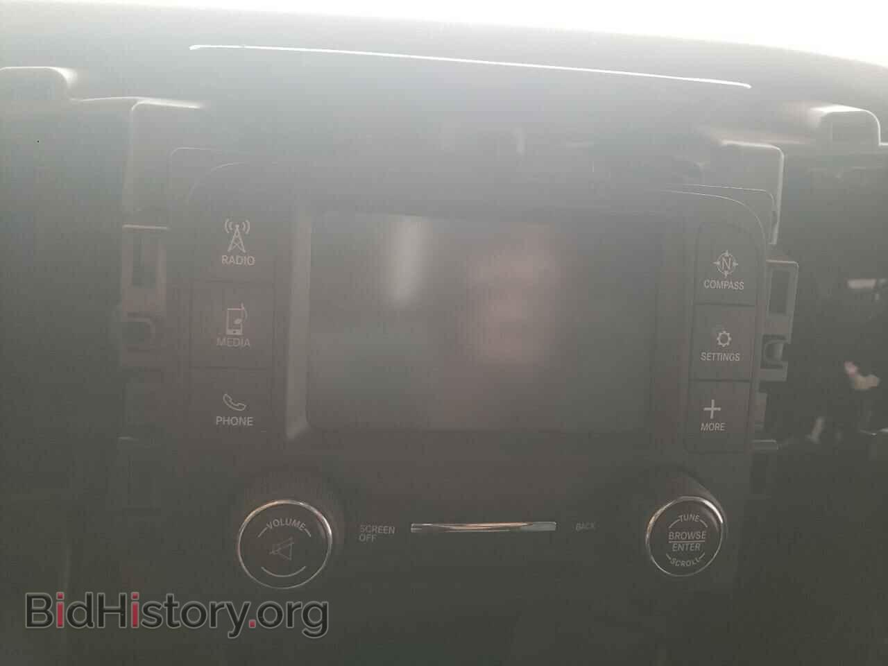 2015 RAM 1500 - VIN: 3C6RR7KT1FG647886 - Фото 9