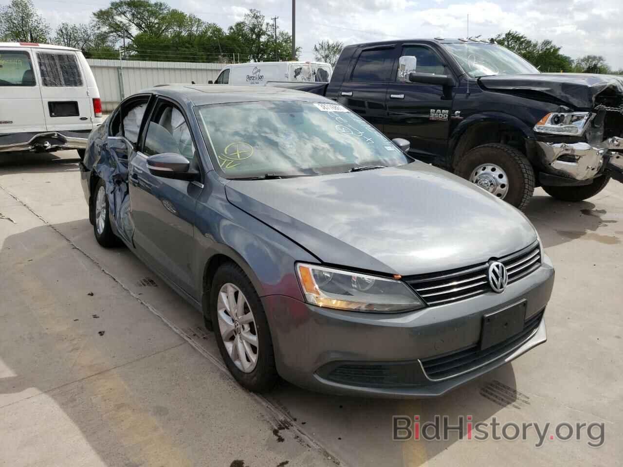 Photo 3VWD07AJ2EM362897 - VOLKSWAGEN JETTA 2014