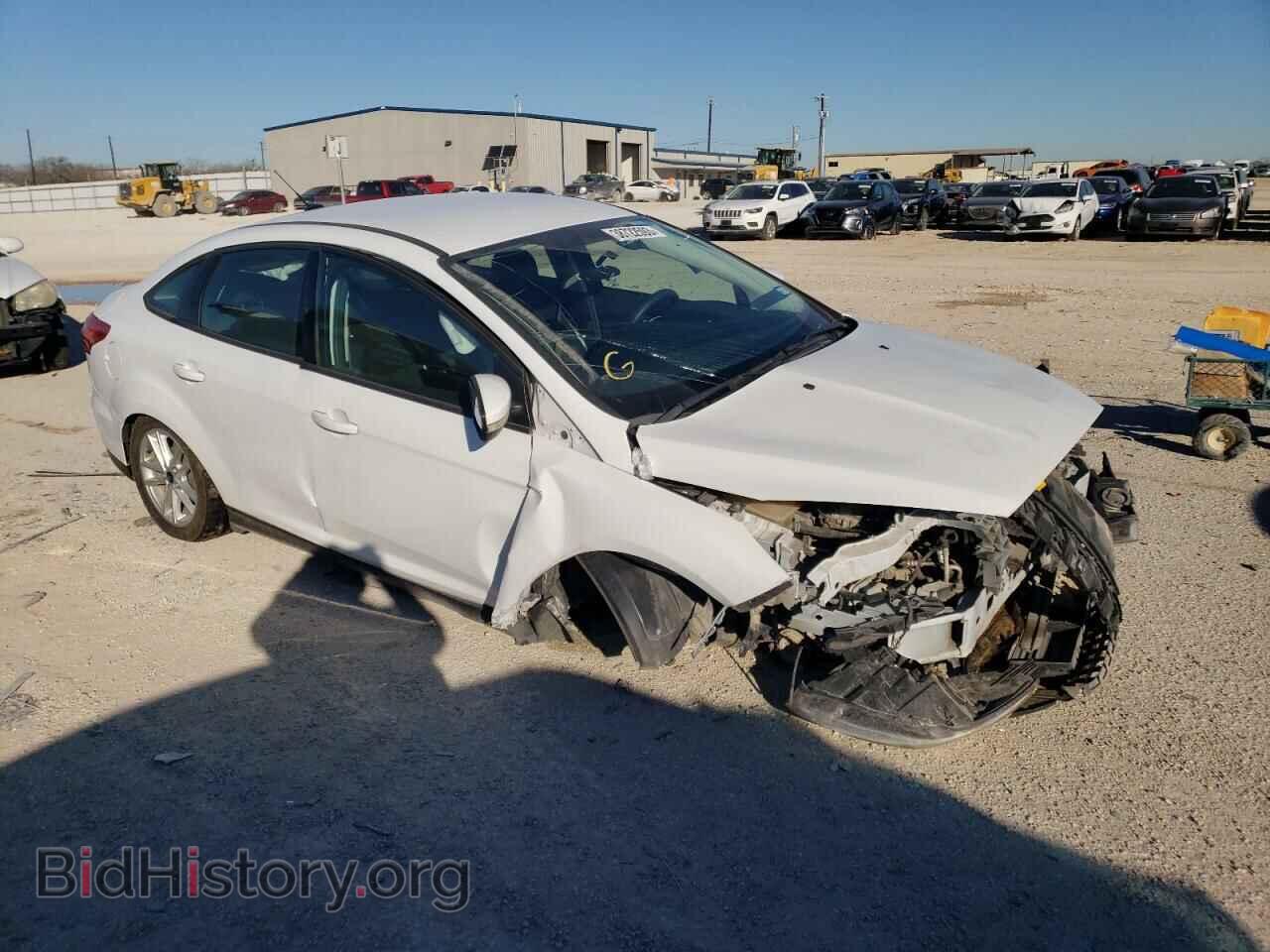 2017 FORD FOCUS - VIN: 1FADP3F22HL219324 - Photo 4