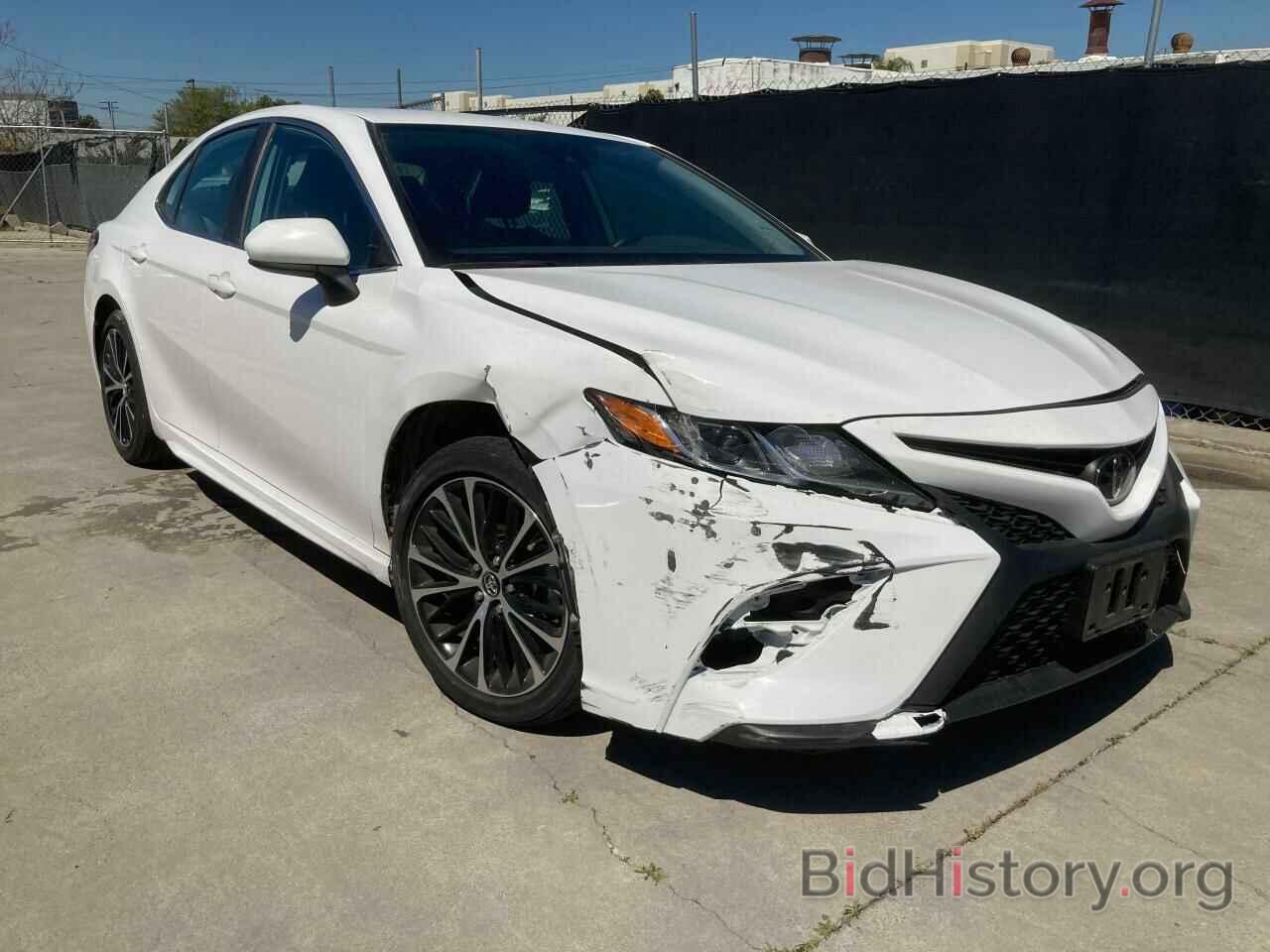 Photo 4T1G11AK9LU326485 - TOYOTA CAMRY 2020