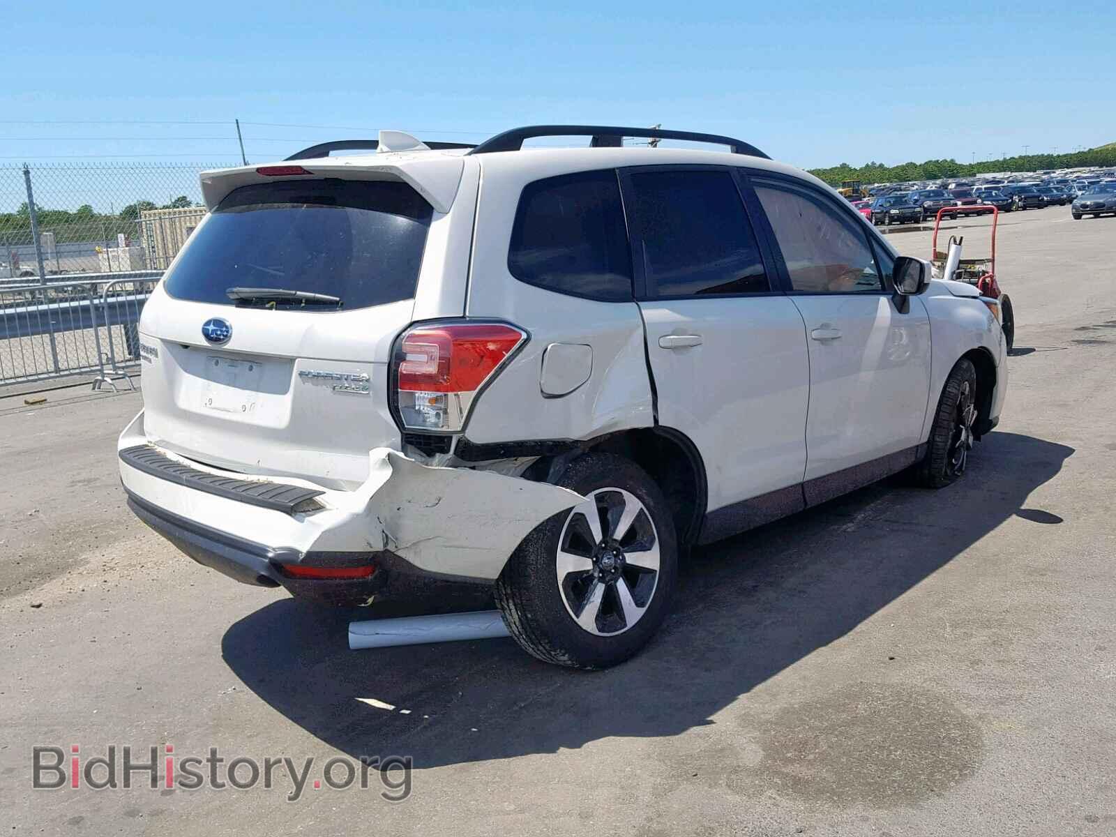2017 SUBARU FORESTER - VIN: JF2SJAEC1HH522651 - Фото 4