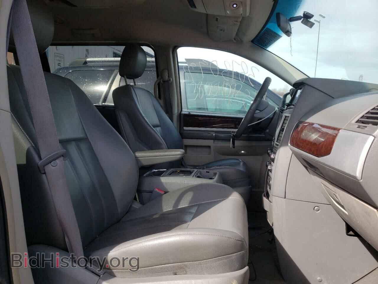 2010 CHRYSLER MINIVAN - VIN: 2A4RR5D15AR109701 - Фото 5