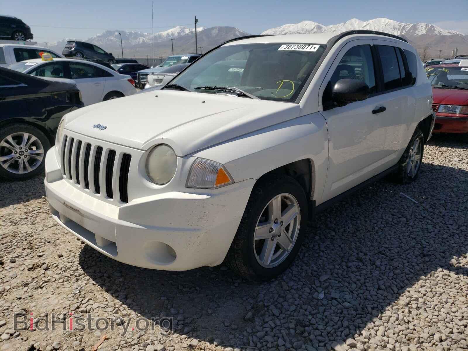2007 JEEP COMPASS - VIN: 1J8FF47W07D260789 - Photo 2