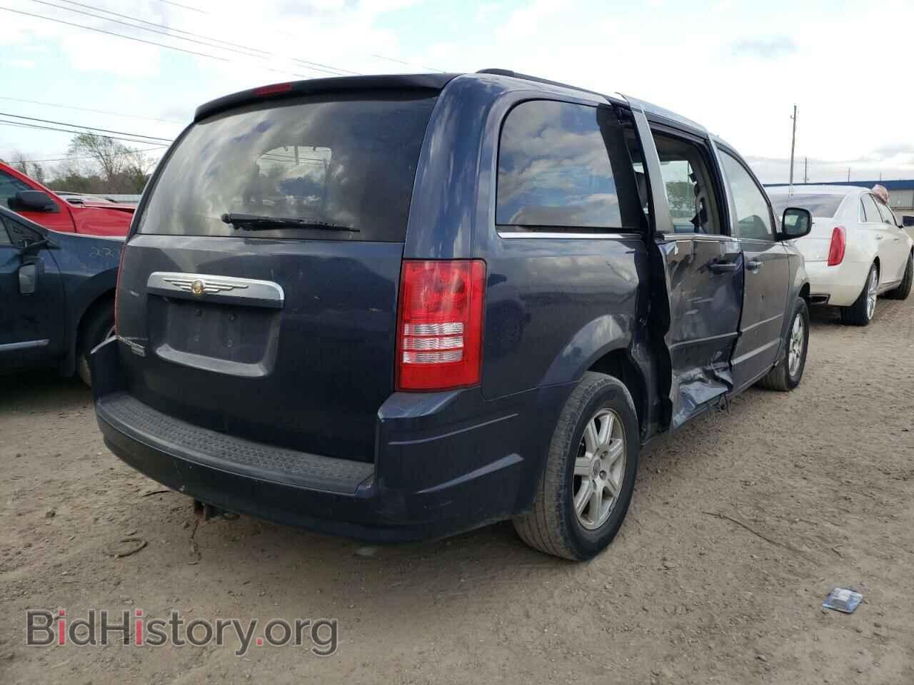 2008 CHRYSLER MINIVAN - VIN: 2A8HR54P78R732228 - Фото 4