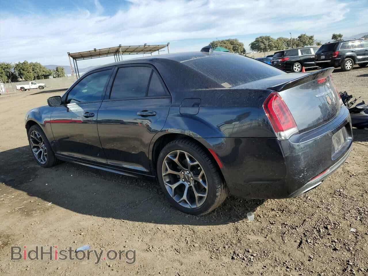 2016 CHRYSLER 300 - VIN: 2C3CCABT4GH329103 - Photo 2