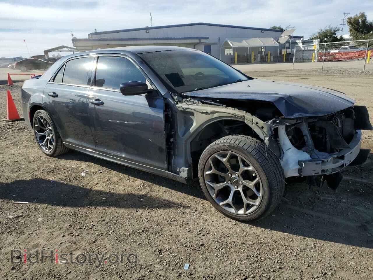 2016 CHRYSLER 300 - VIN: 2C3CCABT4GH329103 - Photo 4