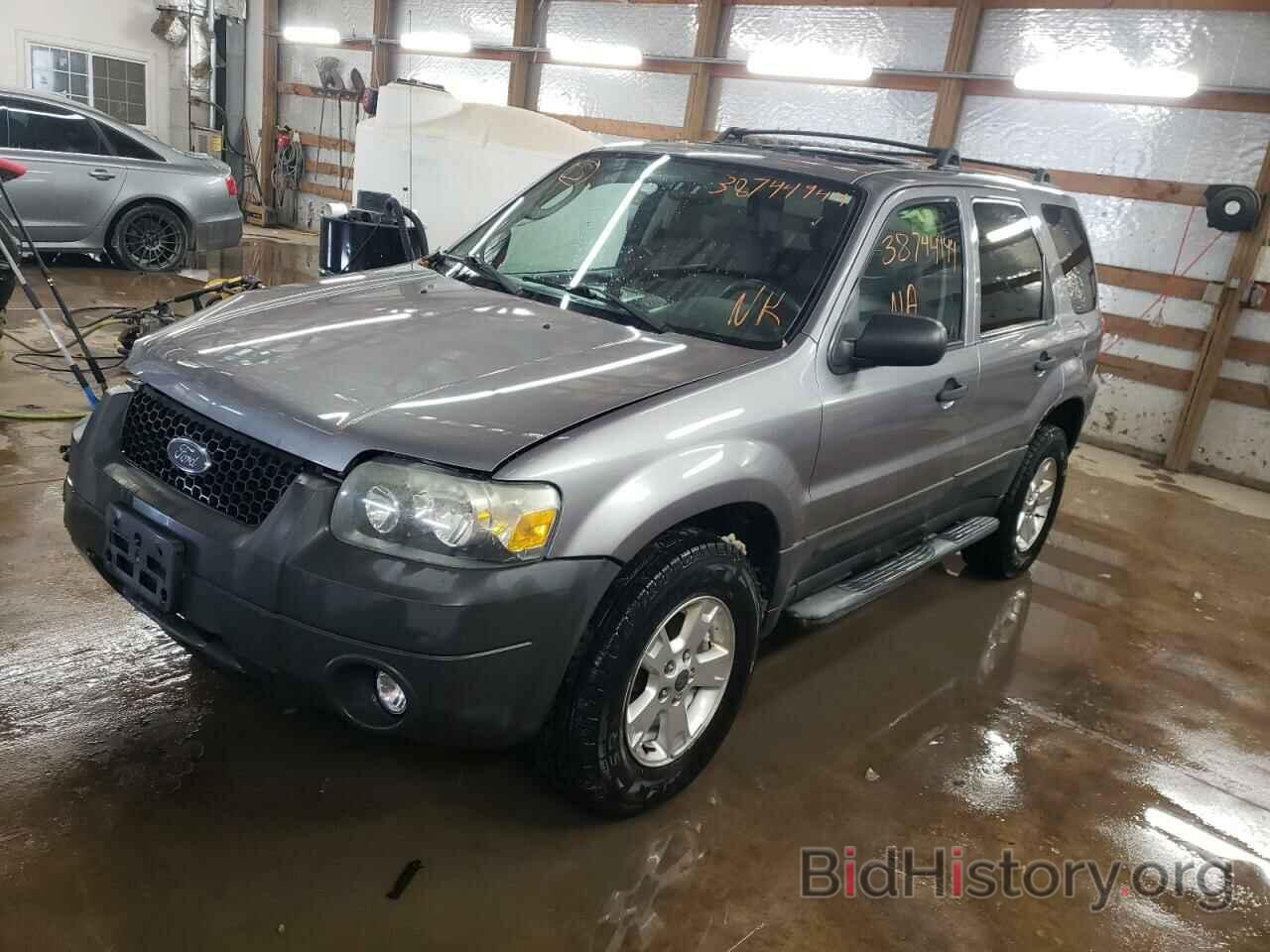 Photo 1FMCU03107KA11371 - FORD ESCAPE 2007