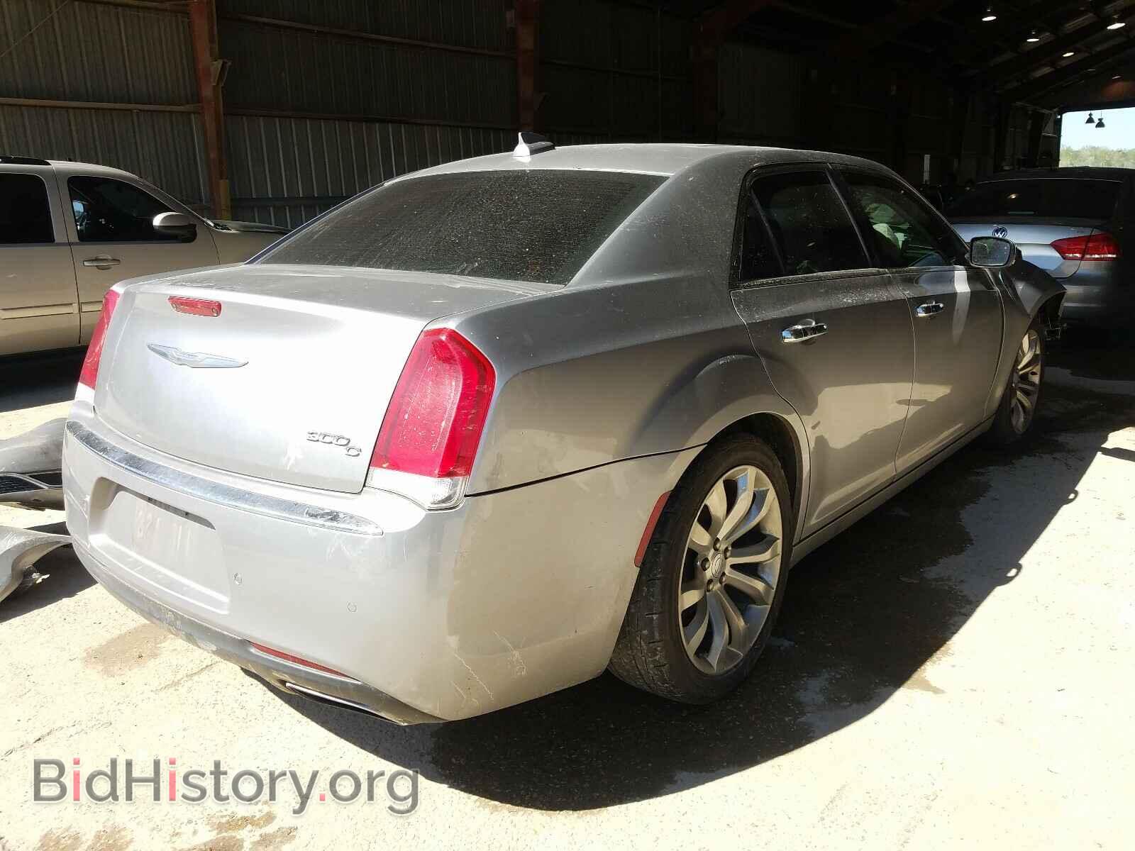 2017 CHRYSLER 300 - VIN: 2C3CCAEG4HH586570 - Фото 4
