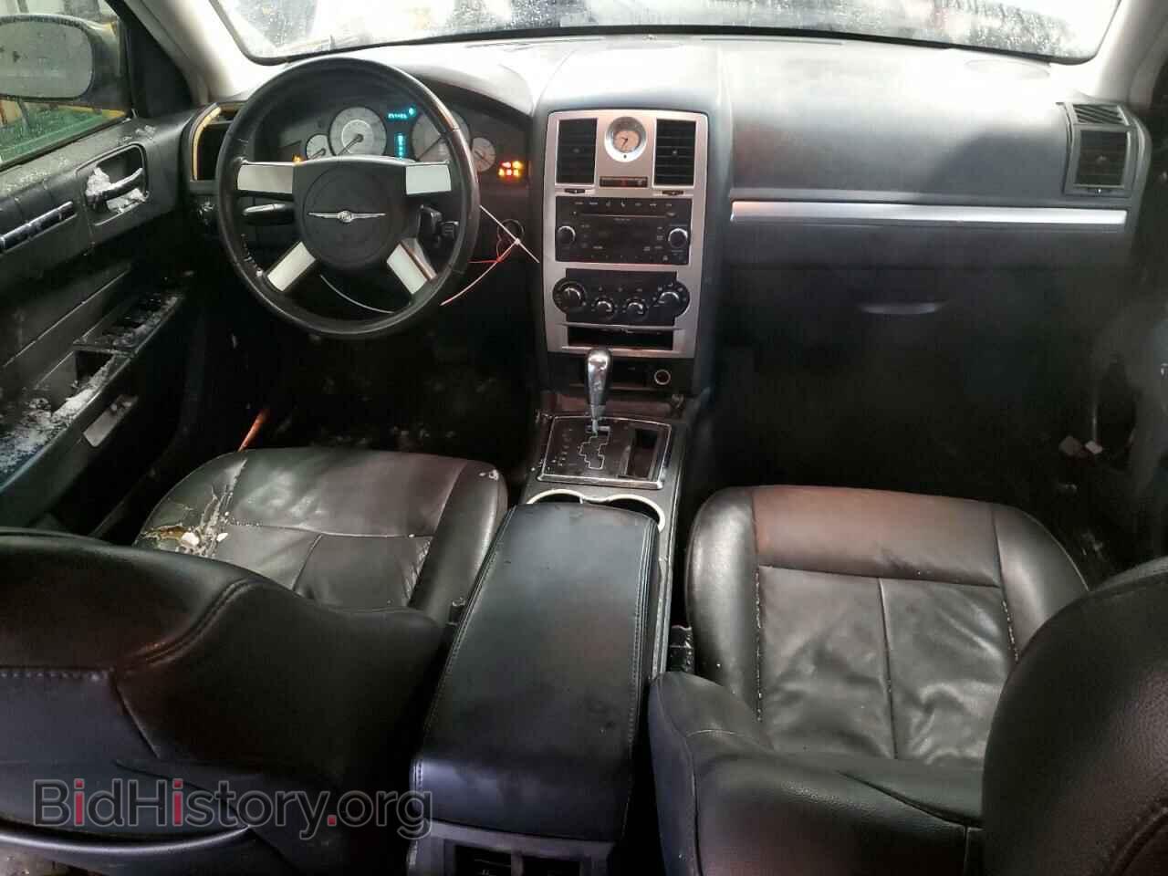 2010 CHRYSLER 300 - VIN: 2C3CA5CV9AH263104 - Фото 8