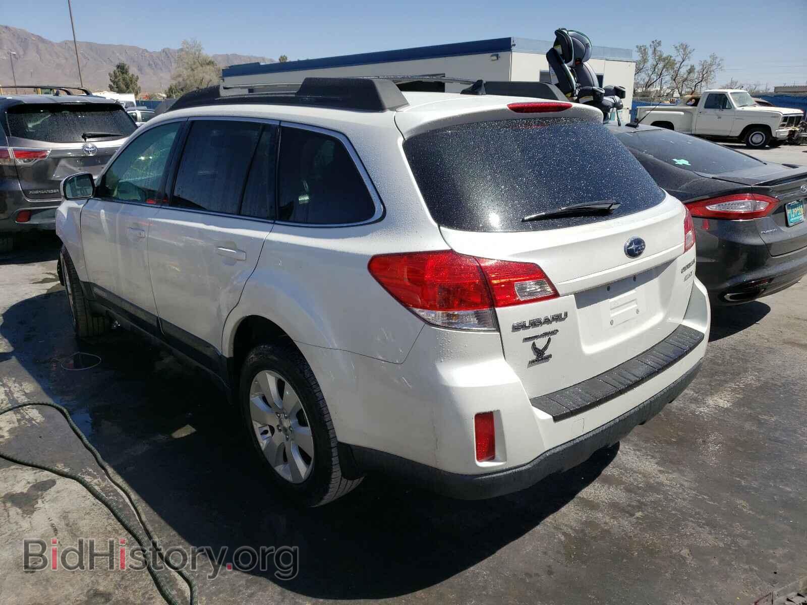 2011 SUBARU OUTBACK - VIN: 4S4BRBFC3B3423681 - Photo 3