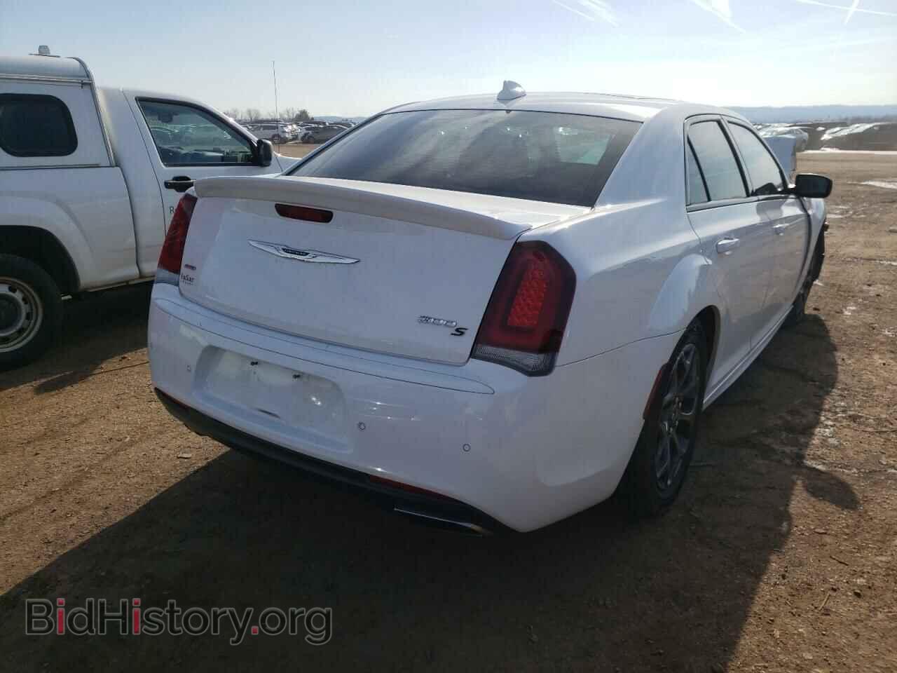 2018 CHRYSLER 300 - VIN: 2C3CCAGG5JH140558 - Фото 4