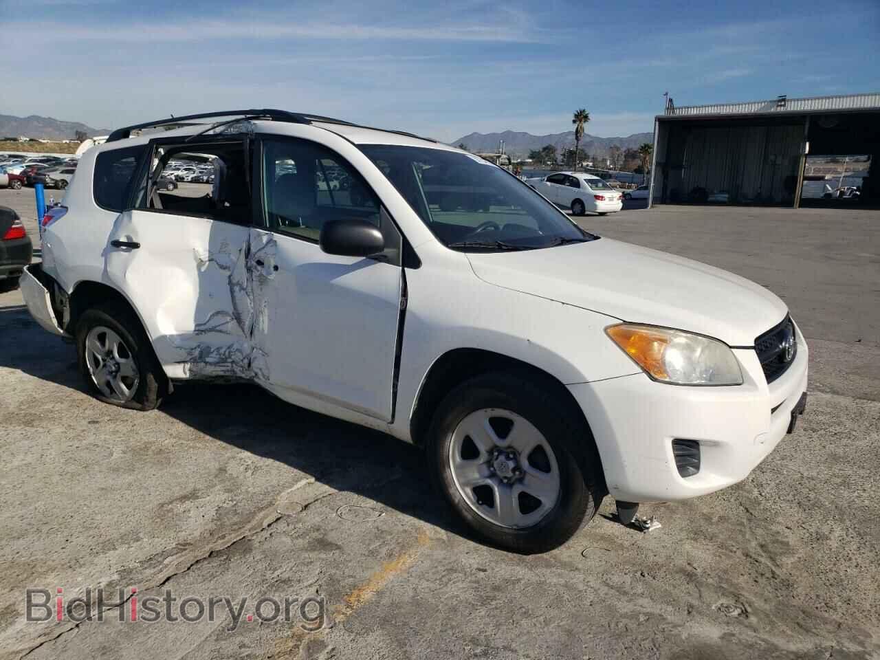 2011 TOYOTA RAV4 - VIN: 2T3KF4DV2BW071056 - Фото 4