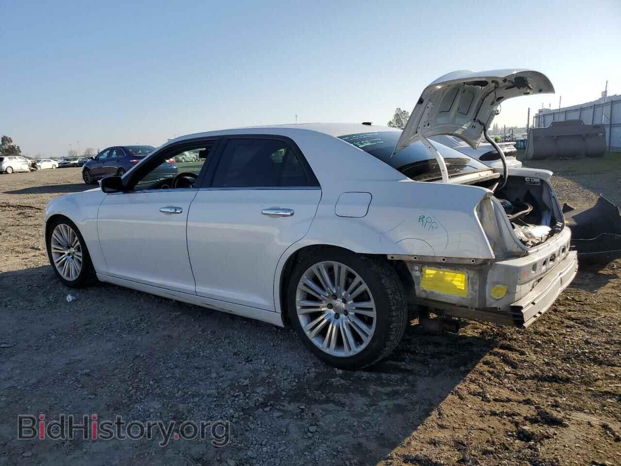 2013 CHRYSLER 300 - VIN: 2C3CCAETXDH644429 - Фото 2