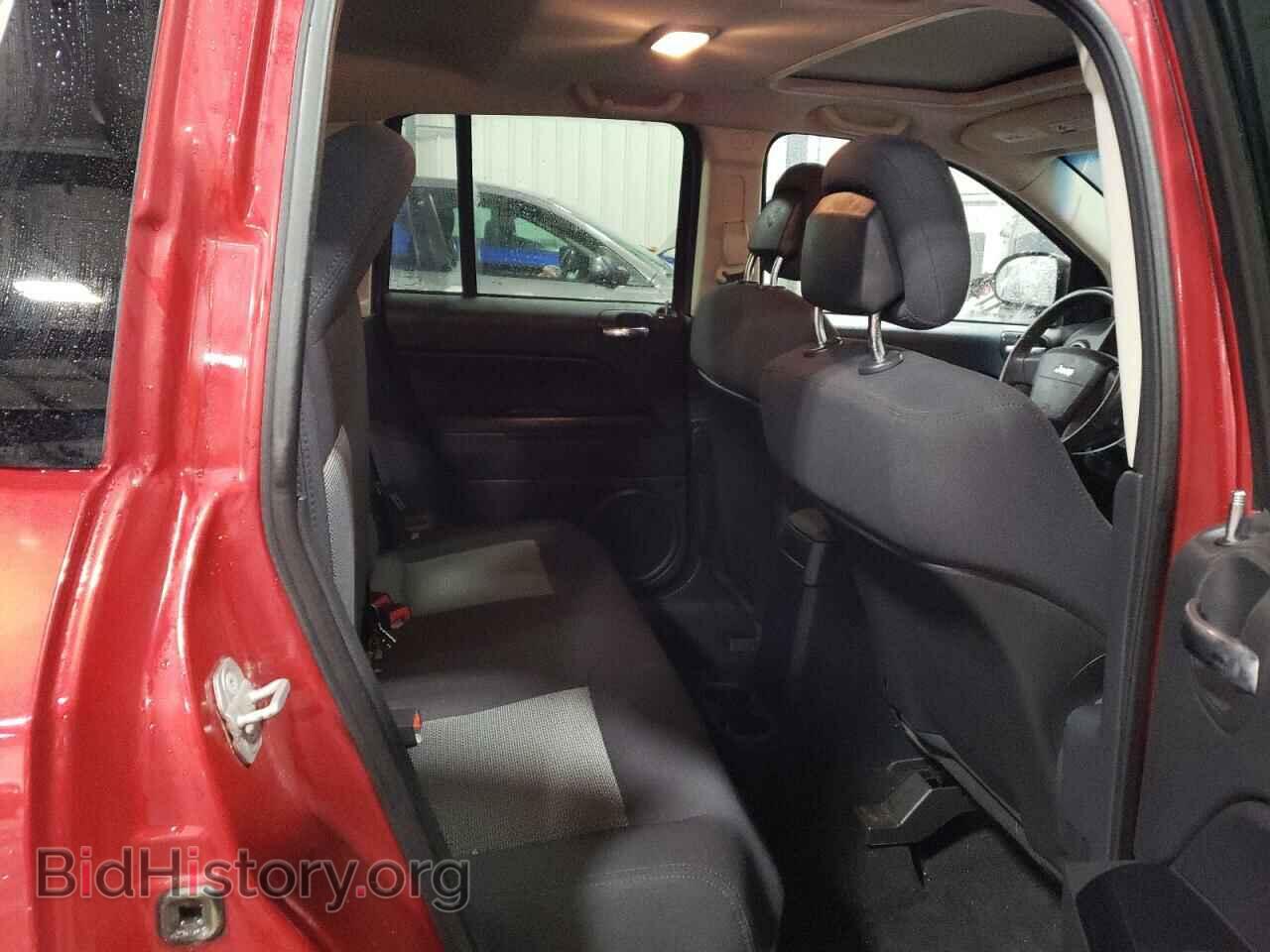 2010 JEEP COMPASS - VIN: 1J4NF4FBXAD503513 - Photo 10