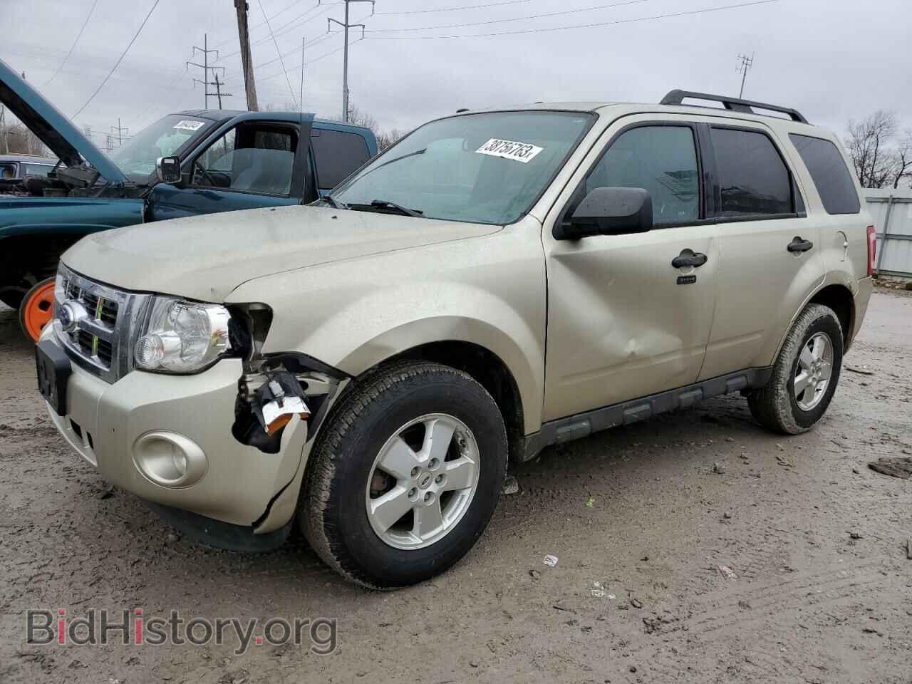 Фотография 1FMCU0D75CKB40915 - FORD ESCAPE 2012
