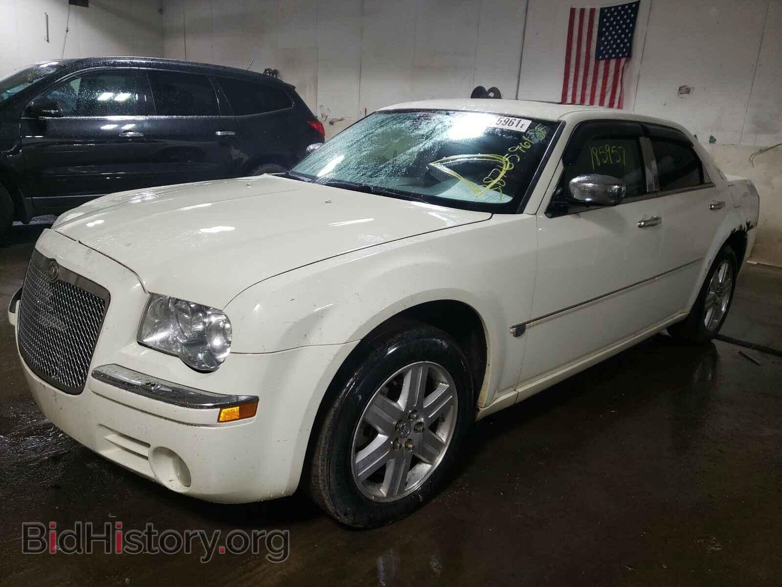 2006 CHRYSLER 300 - VIN: 2C3LK63H06H133054 - Фото 2